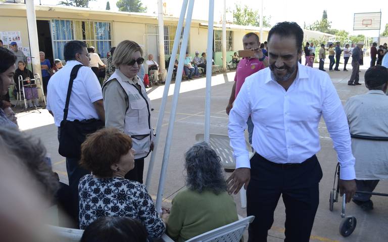 Sùper delegado, visita