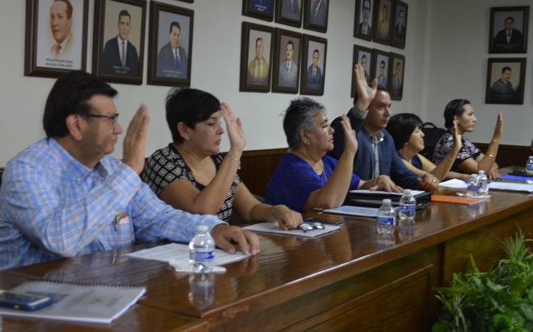 Votos a favor